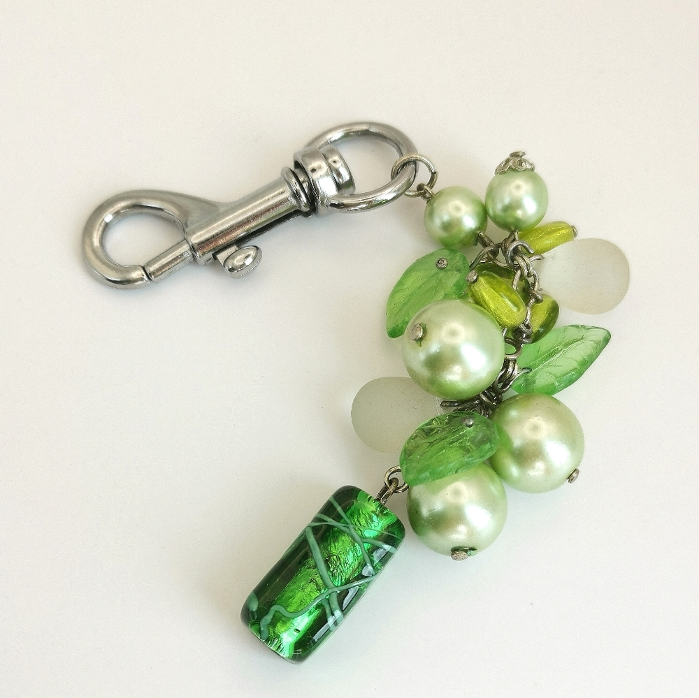 Green Murano bead faux Pearl purse charm / Key 🆕